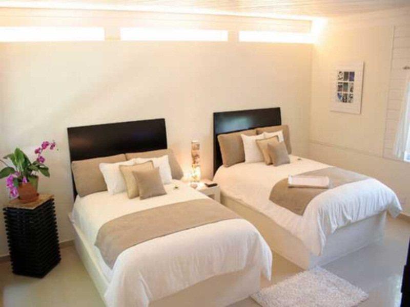 Magic Blue Spa Boutique Hotel Adults Only بلايا ديل كارمن المظهر الخارجي الصورة A bedroom with two beds